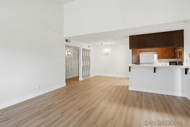 5765 FRIARS RD, San Diego, CA 92110