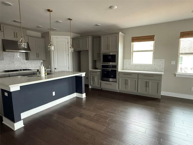 4437 Lucabella LN, Leander, TX 78641