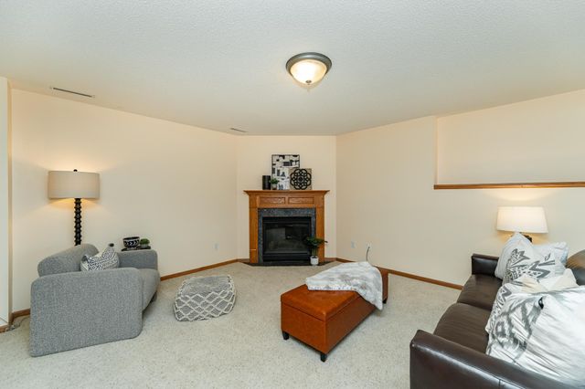 2770 Kenosha Lane NW, Rochester, MN 55901