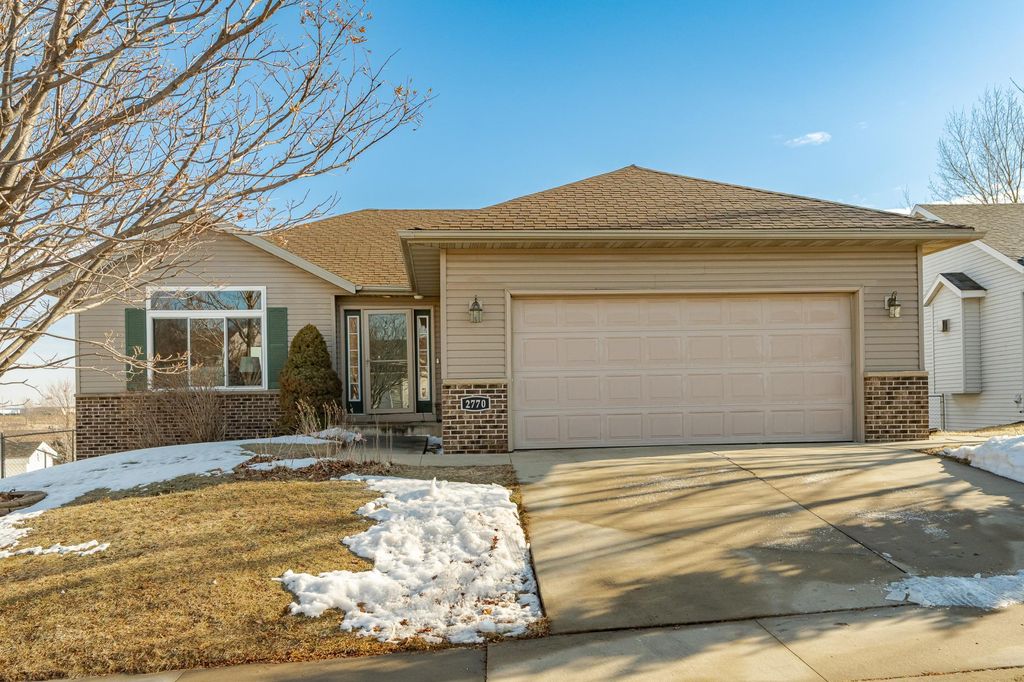 2770 Kenosha Lane NW, Rochester, MN 55901
