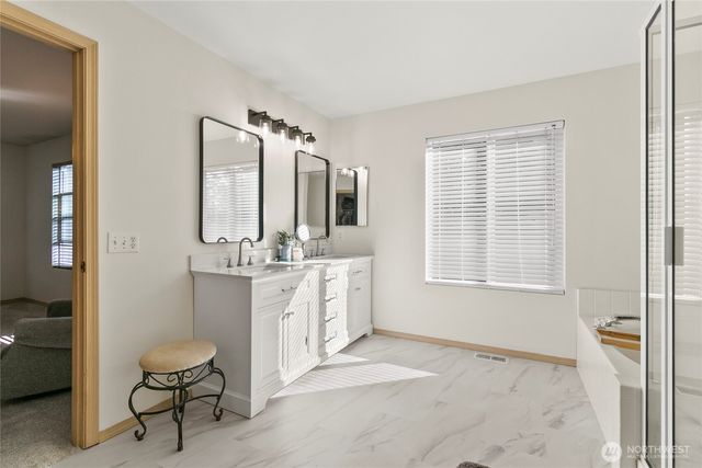 23415 SE 262nd Street, Maple Valley, WA 98038