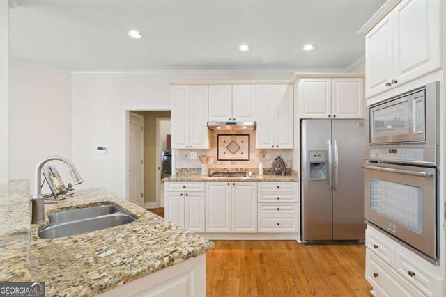 113 Highgrove Drive, Suwanee, GA 30024