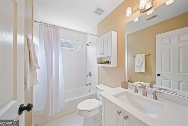 113 Highgrove Drive, Suwanee, GA 30024