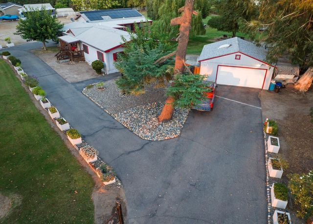 9906 Jackson Rd, Oakdale, CA 95361