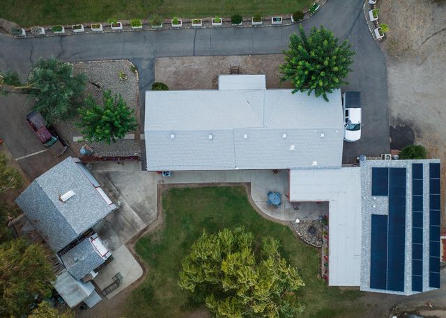 9906 Jackson Rd, Oakdale, CA 95361