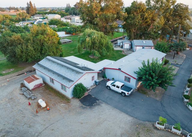 9906 Jackson Rd, Oakdale, CA 95361
