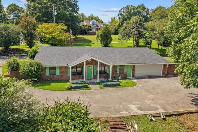 2502 E Hill View Drive, Dalton, GA 30721