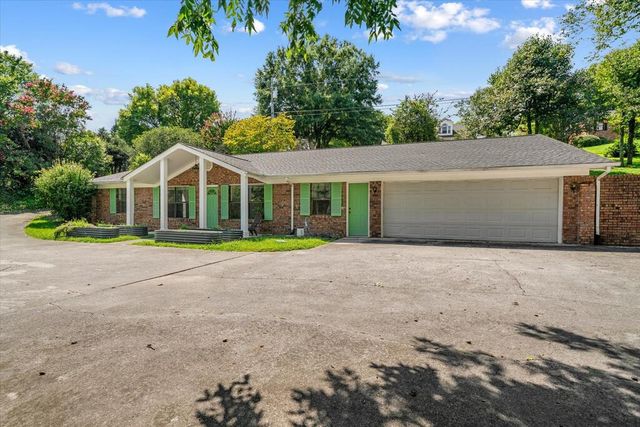 2502 E Hill View Drive, Dalton, GA 30721