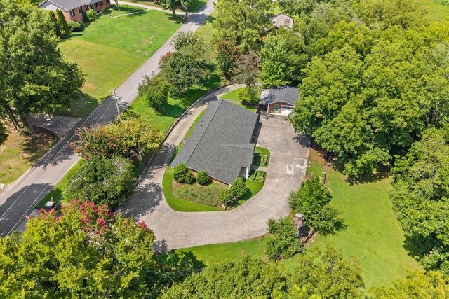 2502 E Hill View Drive, Dalton, GA 30721