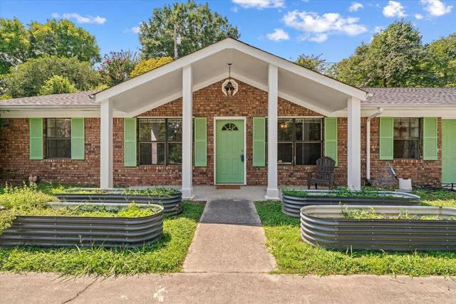 2502 E Hill View Drive, Dalton, GA 30721