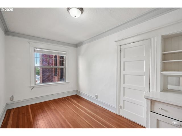 2109 Nw IRVING St 307, Portland, OR 97210