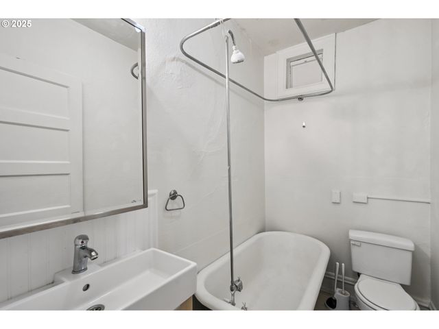 2109 Nw IRVING St 307, Portland, OR 97210