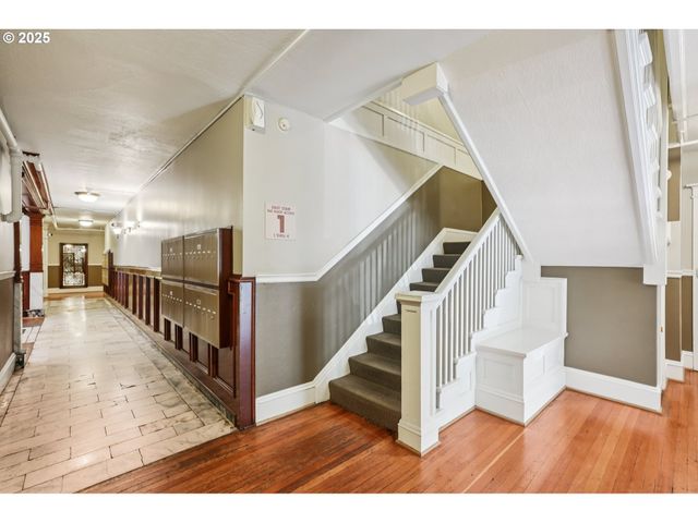 2109 Nw IRVING St 307, Portland, OR 97210