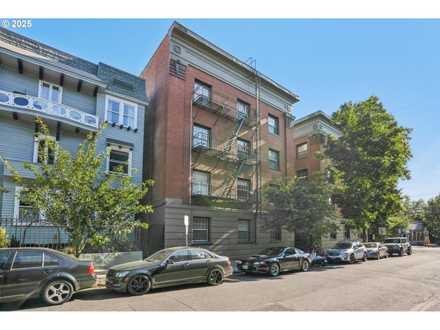 2109 Nw IRVING St 307, Portland, OR 97210