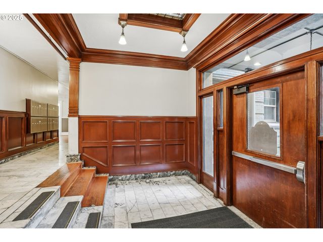 2109 Nw IRVING St 307, Portland, OR 97210