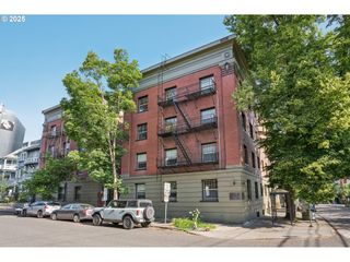 2109 Nw IRVING St 307, Portland, OR 97210