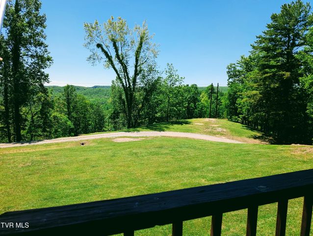 3524 Fairfax Road, Coeburn, VA 24230