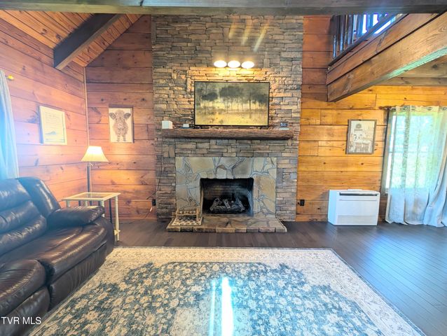 3524 Fairfax Road, Coeburn, VA 24230
