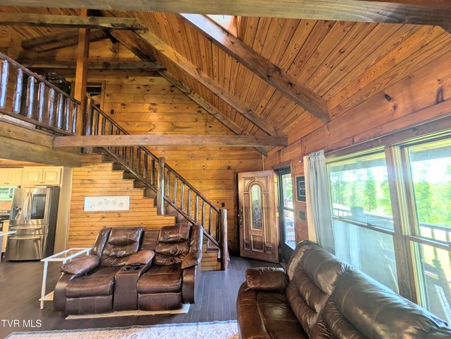 3524 Fairfax Road, Coeburn, VA 24230