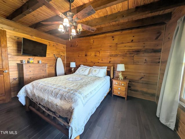 3524 Fairfax Road, Coeburn, VA 24230