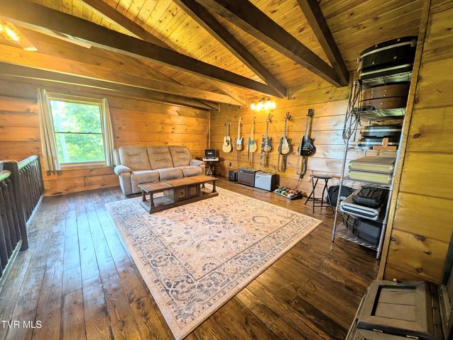 3524 Fairfax Road, Coeburn, VA 24230