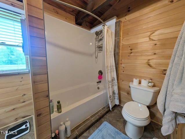 3524 Fairfax Road, Coeburn, VA 24230