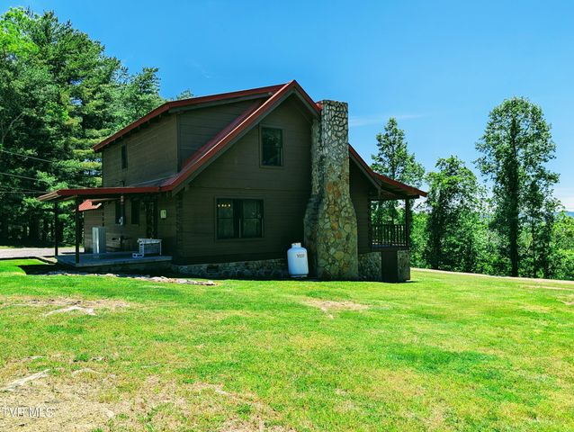 3524 Fairfax Road, Coeburn, VA 24230