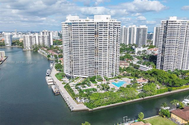 1000 E Island Blvd 803, Aventura, FL 33160