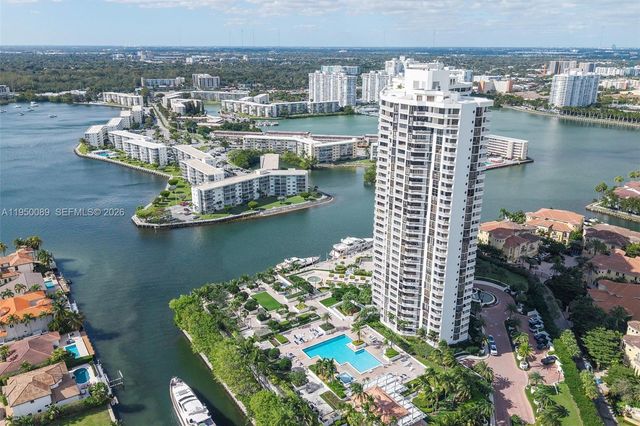 1000 E Island Blvd 803, Aventura, FL 33160