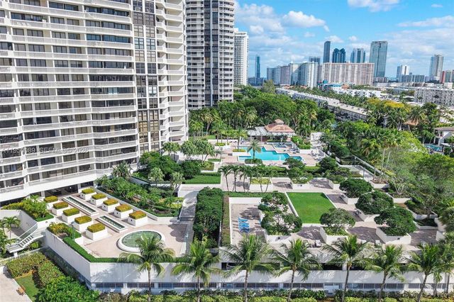 1000 E Island Blvd 803, Aventura, FL 33160