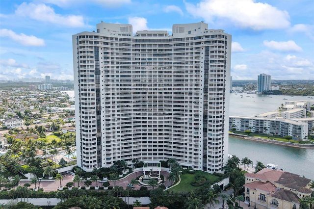 1000 E Island Blvd 803, Aventura, FL 33160