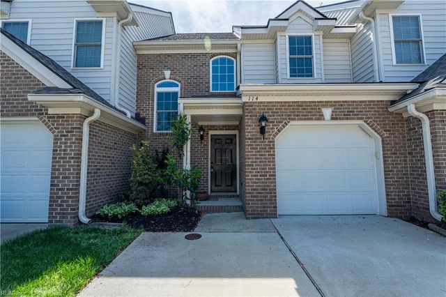114 Bluff TER, Newport News, VA 23602