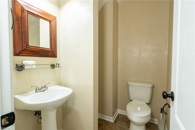 114 Bluff TER, Newport News, VA 23602