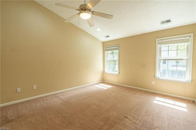 114 Bluff TER, Newport News, VA 23602