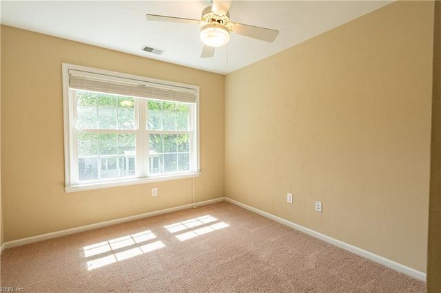 114 Bluff TER, Newport News, VA 23602