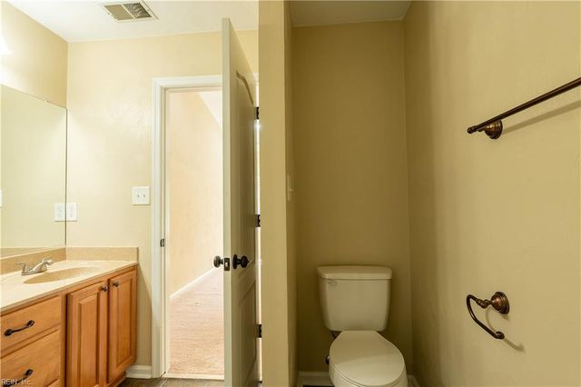 114 Bluff TER, Newport News, VA 23602