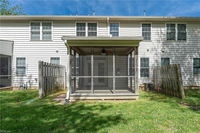 114 Bluff TER, Newport News, VA 23602