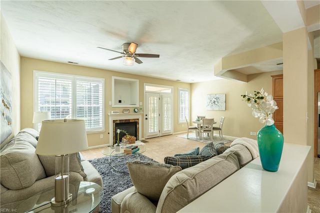 114 Bluff TER, Newport News, VA 23602