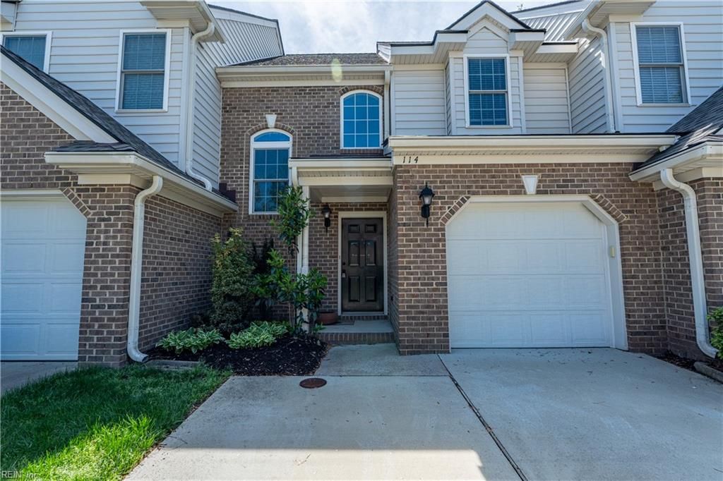 114 Bluff TER, Newport News, VA 23602
