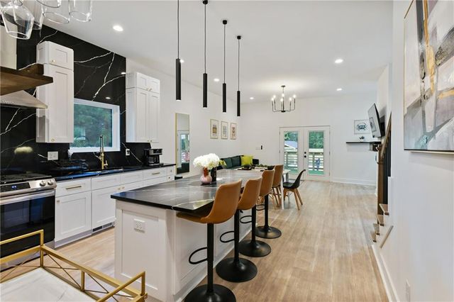 729 Emily Place NW, Atlanta, GA 30318