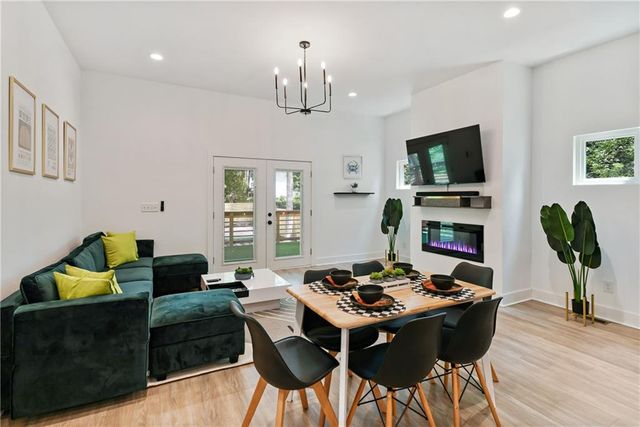 729 Emily Place NW, Atlanta, GA 30318
