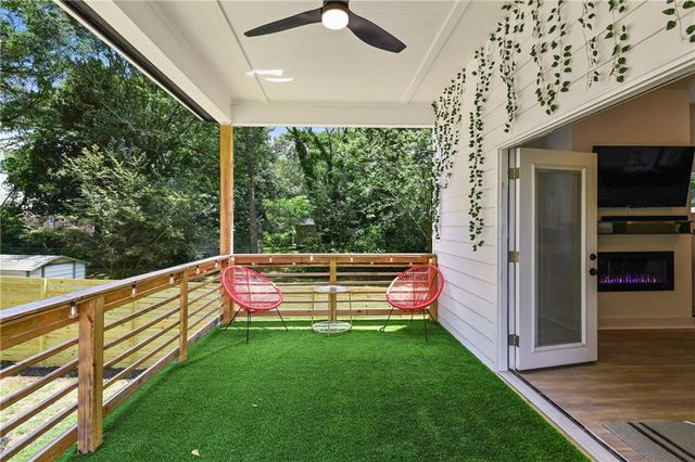 729 Emily Place NW, Atlanta, GA 30318
