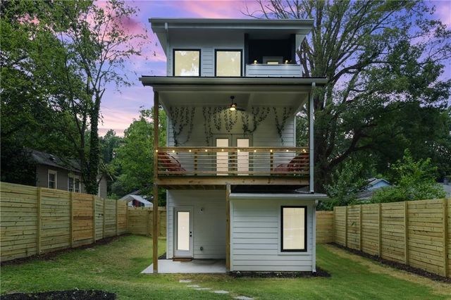 729 Emily Place NW, Atlanta, GA 30318