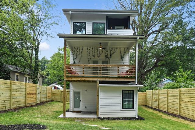 729 Emily Place NW, Atlanta, GA 30318