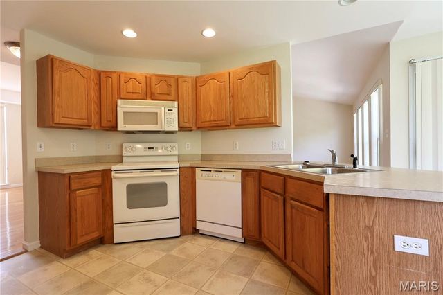 1281 Baybrook Court, Shiloh, IL 62221
