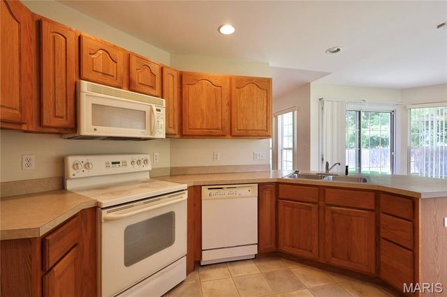 1281 Baybrook Court, Shiloh, IL 62221