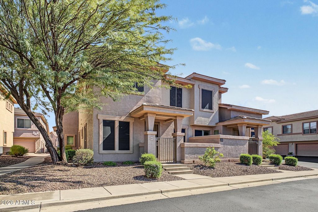 42424 N GAVILAN PEAK Parkway 28102, Anthem, AZ 85086 — photo 2