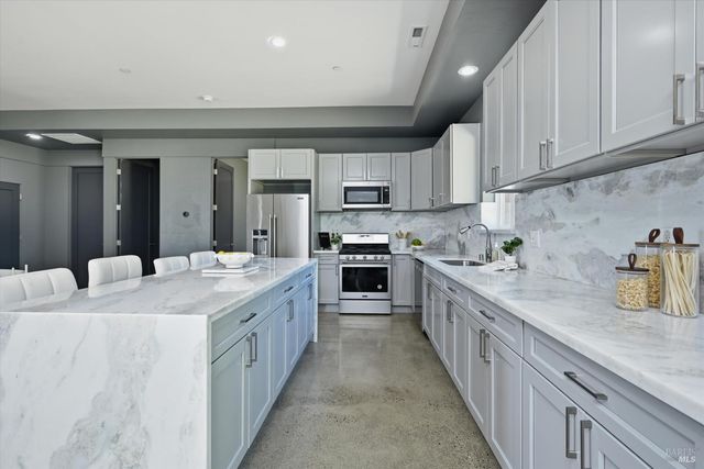 10362 Del Monte Way, Kelseyville, CA 95451