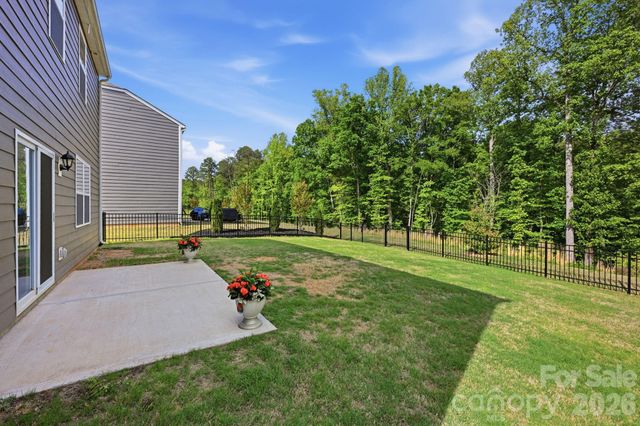 150 Scotsway Court, Troutman, NC 28166