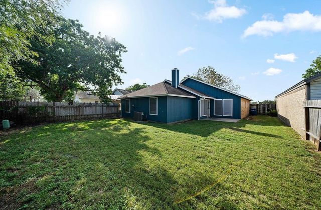7021 Rivergate Dr, Corpus Christi, TX 78413